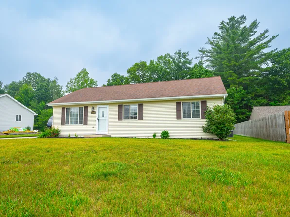 4206 Tristen Ave, Fort Gratiot, MI 48059