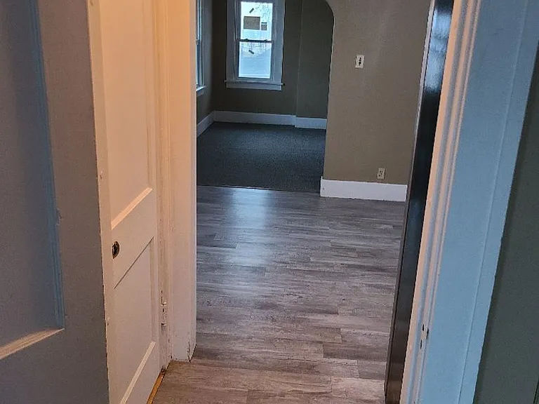 102 W Arlington St #3 — Photo 25
