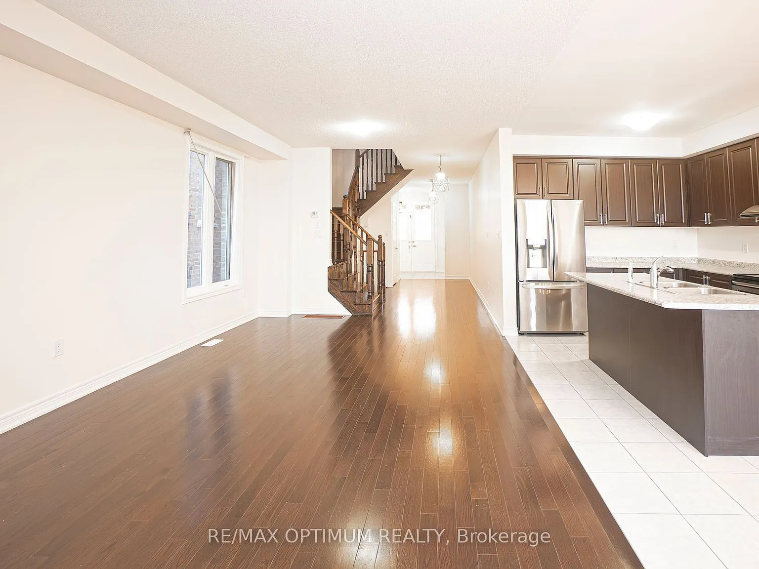 4 bed, $3,050 — Photo 4