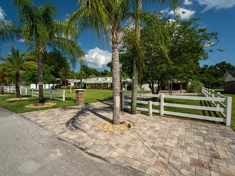 1937 Grove Bluff Cir W #ID1578495P — Photo 82