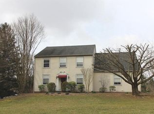 949 Baylowell Dr, West Chester, PA 19380