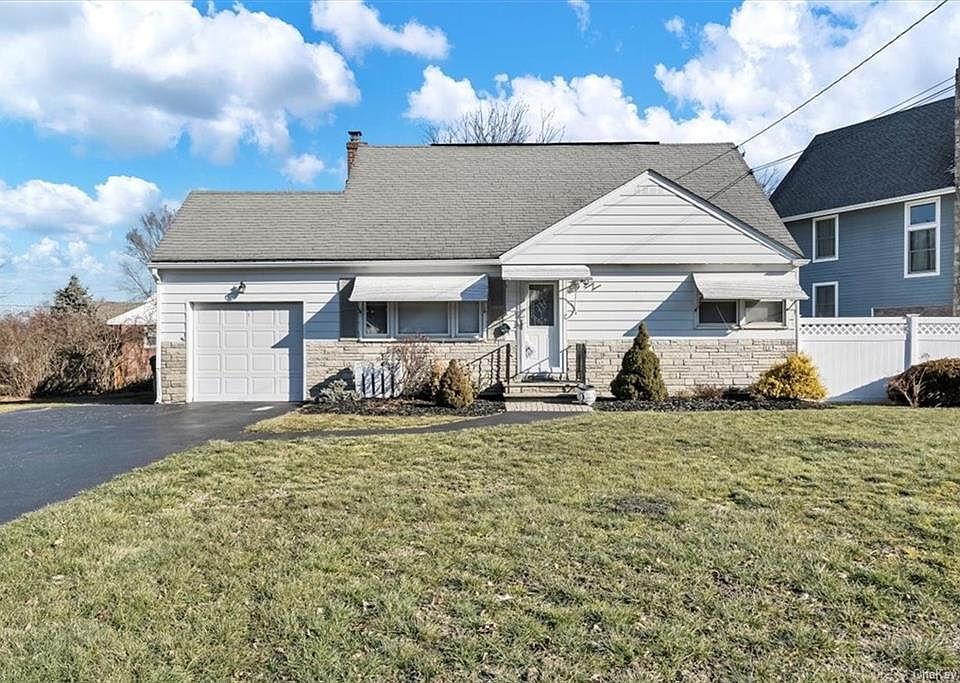 27 Marwood Drive, Poughkeepsie, NY 12601 | Zillow