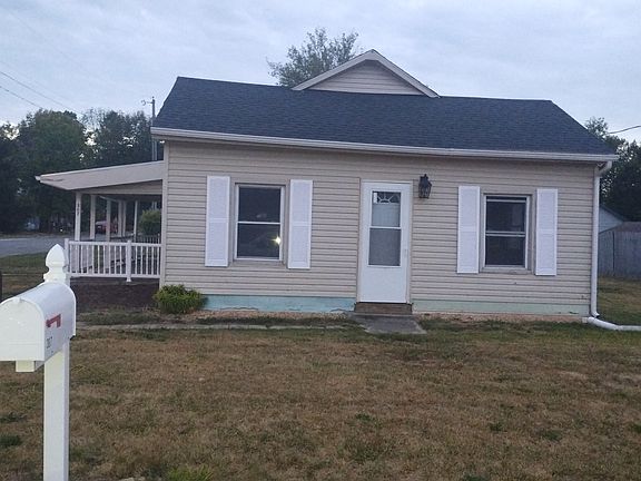 2nd image of 307 E Jefferson St