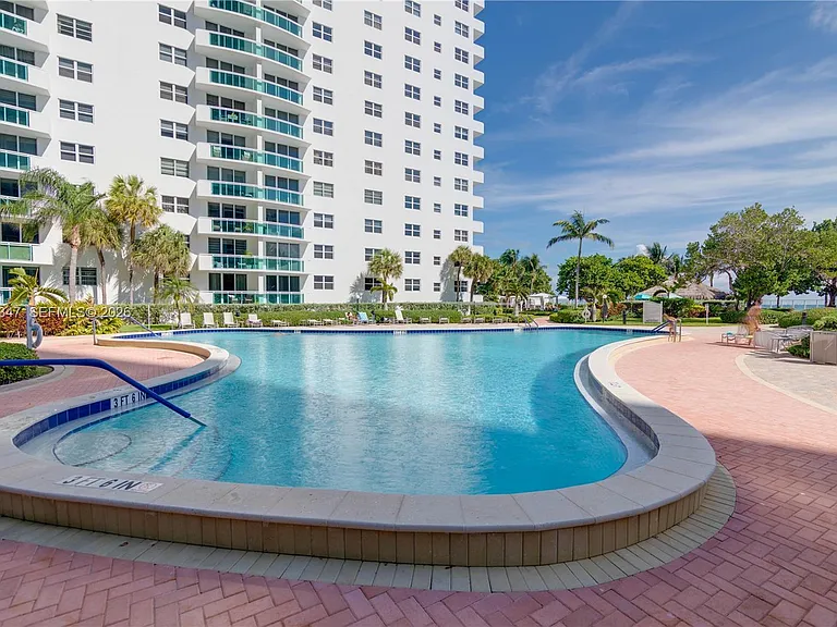 3001 S Ocean Dr #645 — Photo 10