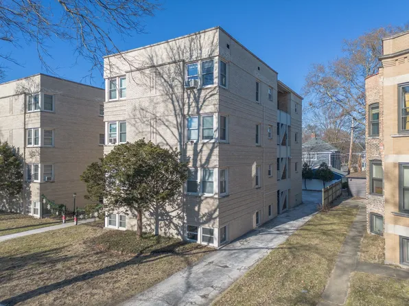100 Pine Ave Unit 6, Riverside, IL 60546