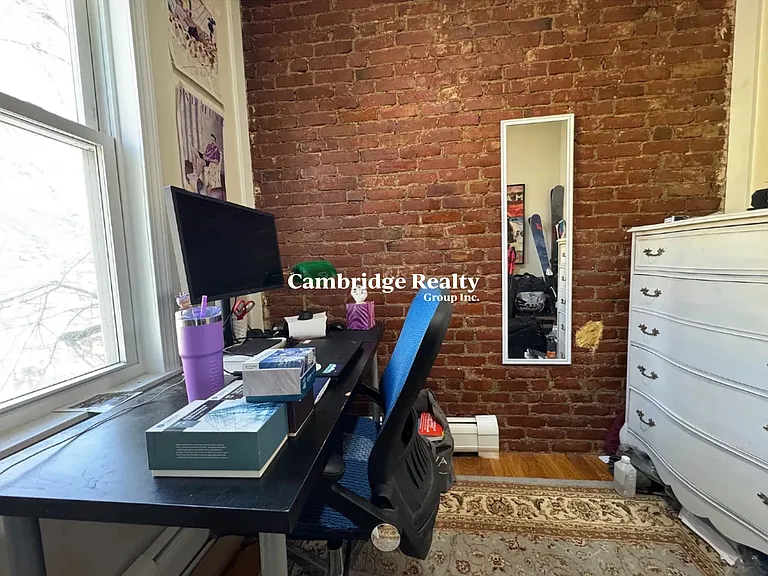 47 Cameron St #2T — Photo 5