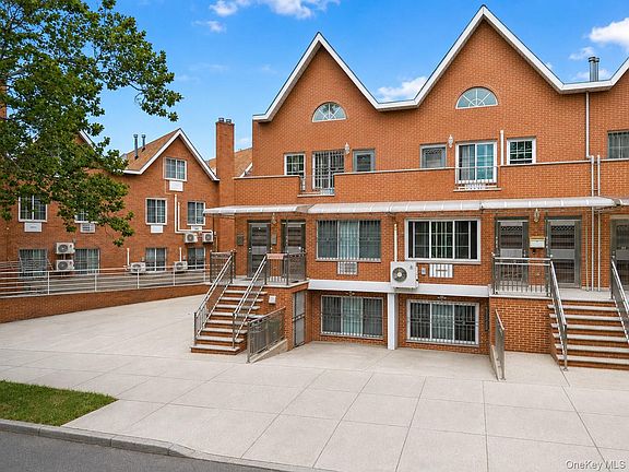 3rd image of 58-11 183rd Street