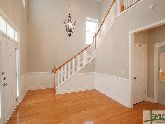 5th image of 11 Savannah Ln