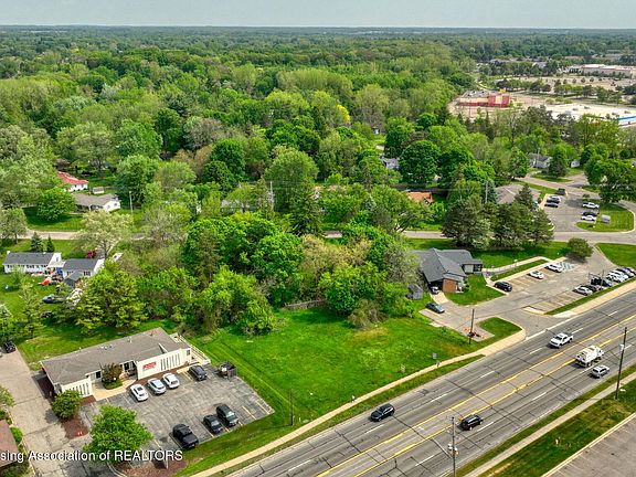 4th image of 6142 W Saginaw Hwy