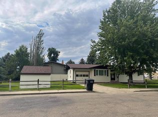104 Maple Ave, Glendive, MT 59330