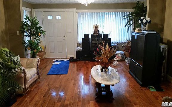 5th image of 22117 105th Ave