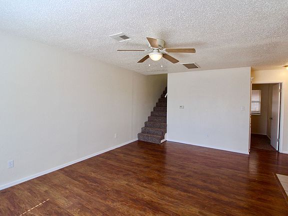 4th image of 225 Bull Run St APT C