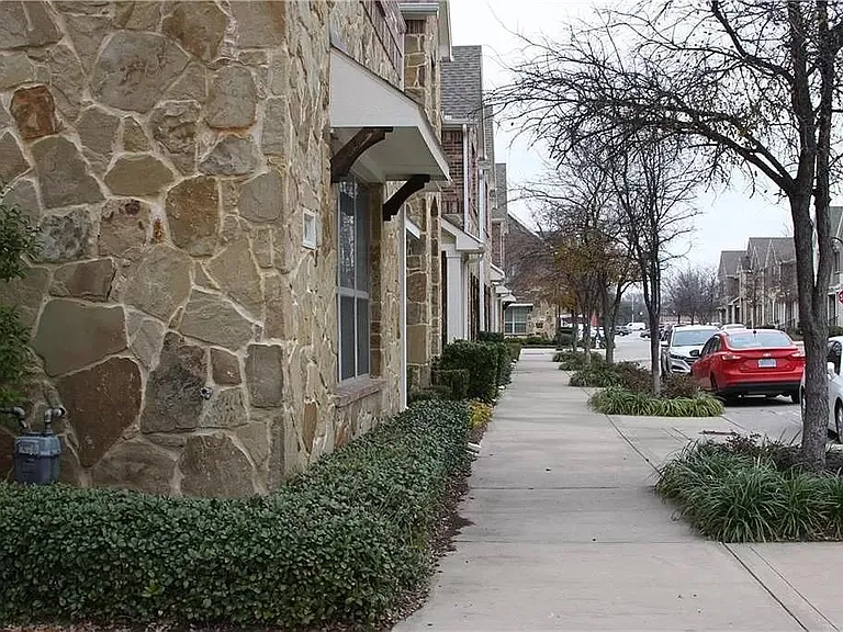 623 Matthew Pl — Photo 17