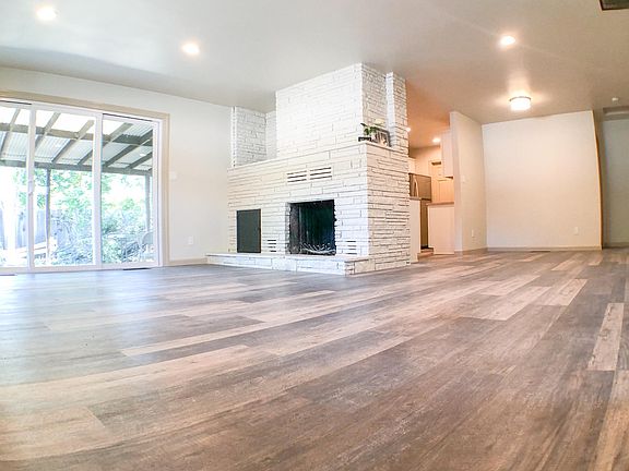 2nd image of 583 Stella Dr