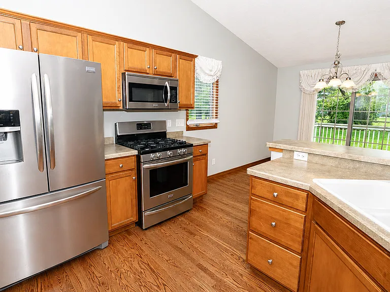 51225 Brandychase W — Photo 6