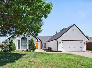 2401 Knollwood St, Norman, OK 73071