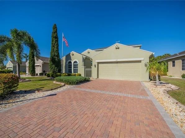 445 Noble Faire Dr, Sun City Center, FL 33573