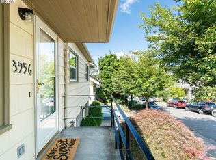 3956 SE Liebe St, Portland, OR 97202