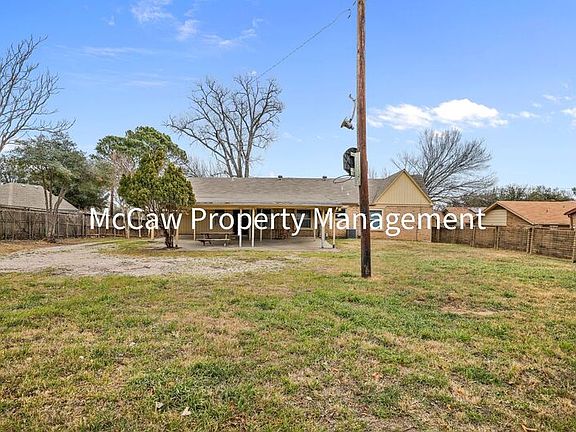4th image of 620 Oakwood Ln