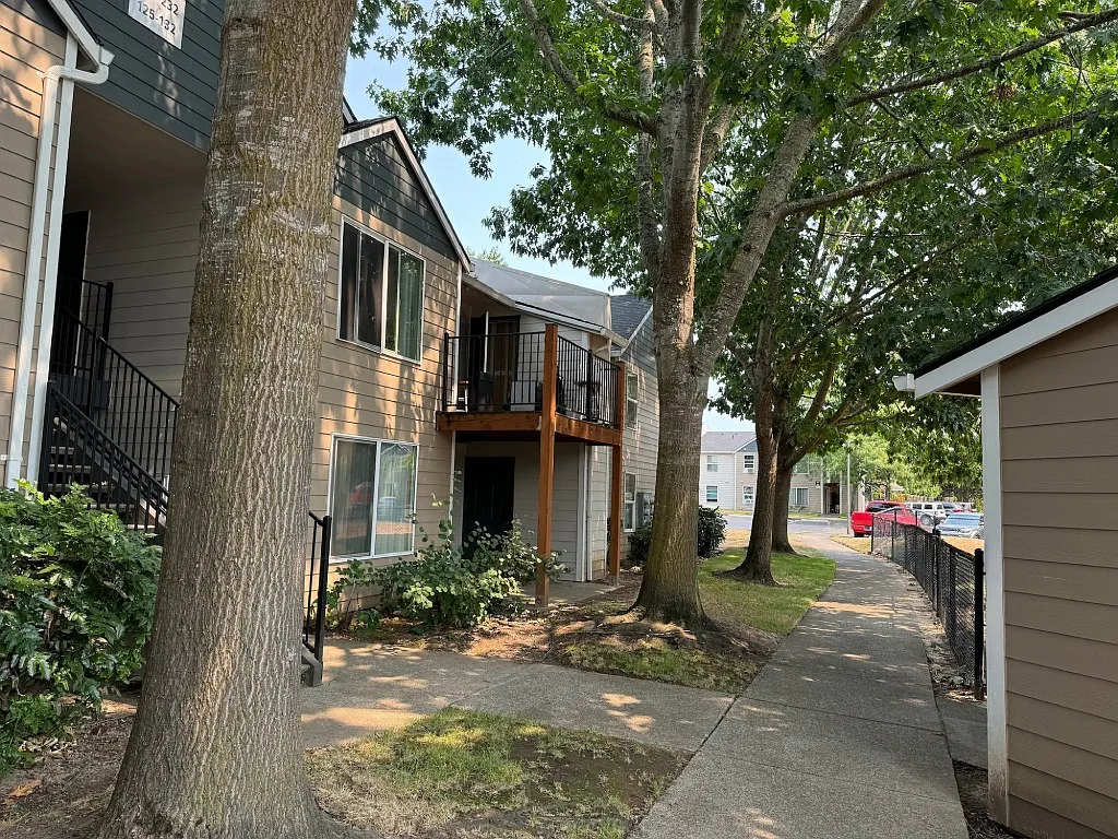 Berry Ridge — Photo 4