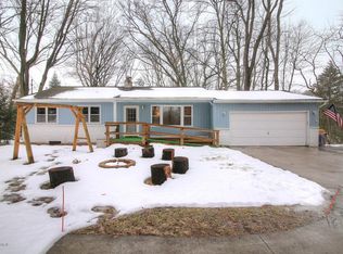 409 Alta Dale Ave SE, Ada, MI 49301