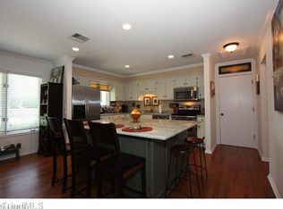 1411 Chestnut Dr UNIT B, High Pt, NC 27262