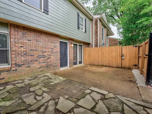 1683 Regents Park Dr #A, Memphis, TN 38104