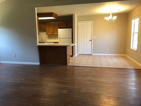 3rd image of 1942 N Pine Valley Dr