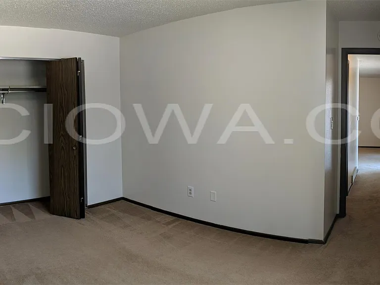 20 N 10th Ave #4 — Photo 4