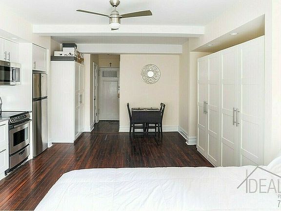 4th image of 5 Tudor City Pl APT 1323