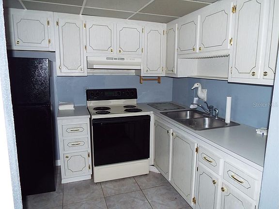 5th image of 1801 Bedford Ln APT 34