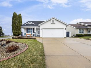 6713 Village Park Dr, Madison, WI 53718
