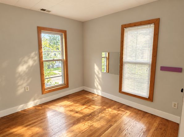 110 N Summit St #1