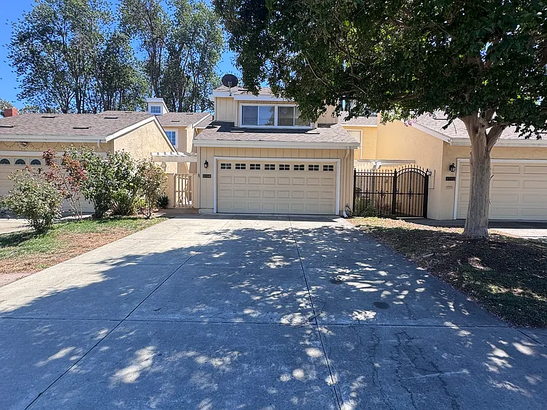 6094 Bollinger Rd — Photo 32