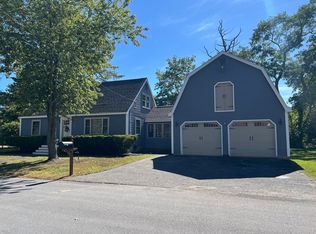 4 Brooks Rd, Salisbury, MA 01952