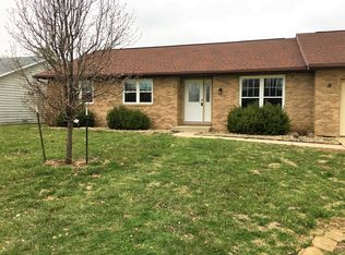 323 Ryan Dr, Fairview Heights, IL
