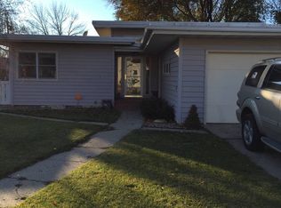 811 4th Ave E, Williston, ND 58801