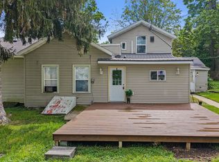 506 2nd Ave, Baraboo, WI 53913