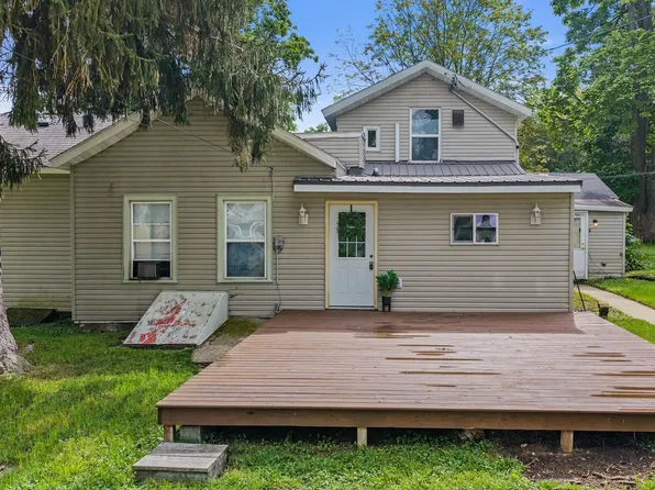 506 2nd Ave, Baraboo, WI 53913