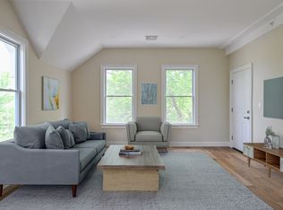 36 Pratt St #3, Providence, RI 02906