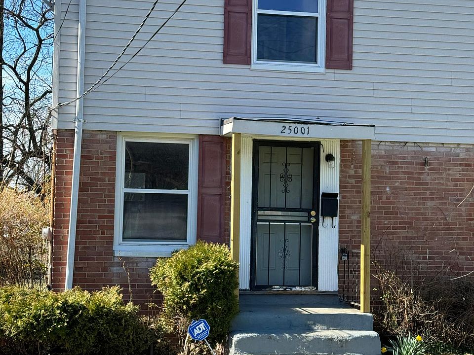 1st image of 25001 Euclid Ave