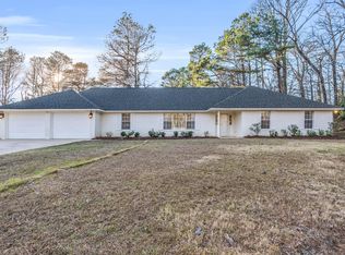 1507 Hickory Ln, Columbus, MS 39705