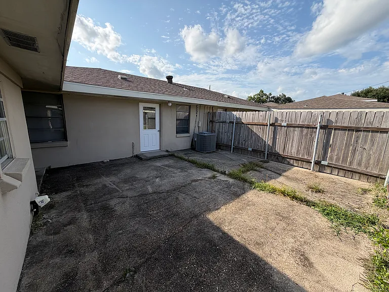 113 Kimble St #B — Photo 7