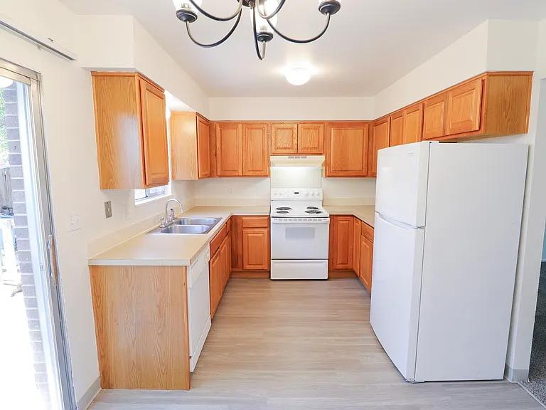 1924 Pecan St #2 — Photo 1