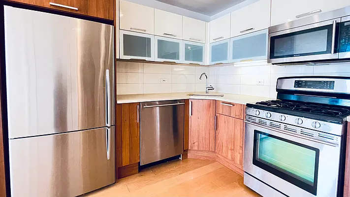 Rented by Home Ambassadors | media 7