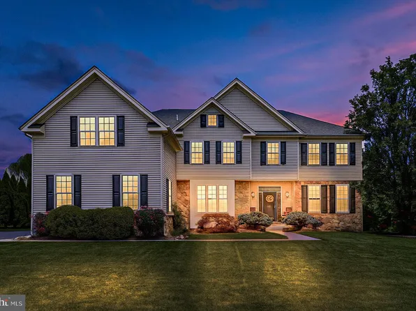 2071 Derbyshire Rd, Furlong, PA 18925