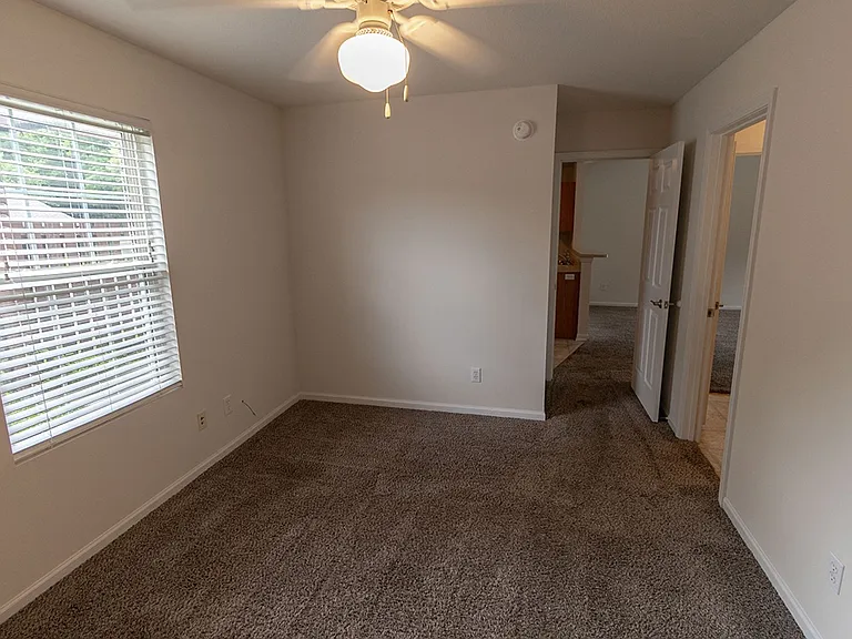 3306 Saint Charles Rd — Photo 13