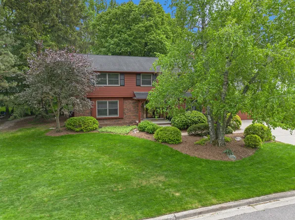 3509 Sulgrave Pl, Ann Arbor, MI 48105