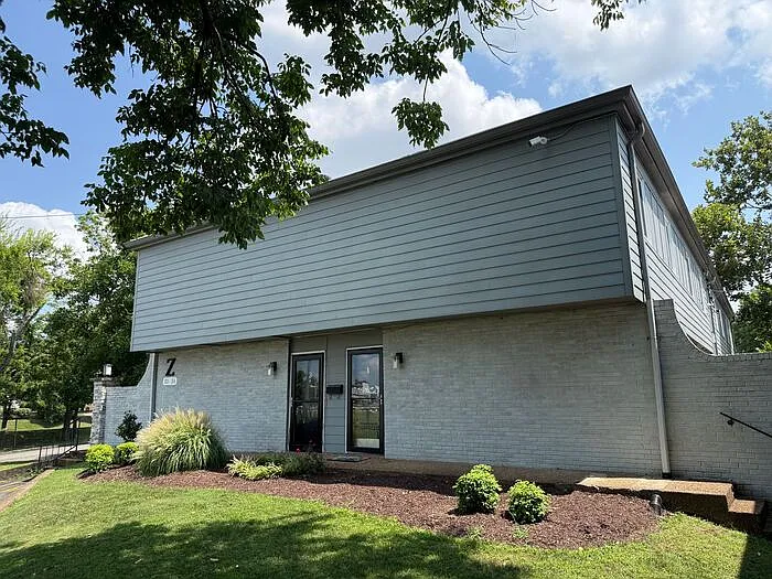 1900 Richard Jones Rd #Z3 — Photo 1