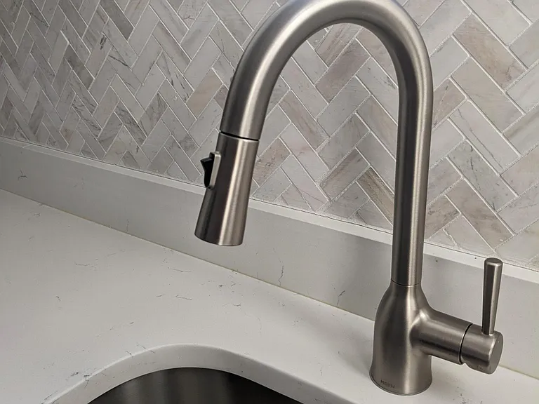81 Cottage St #1-R — Photo 3